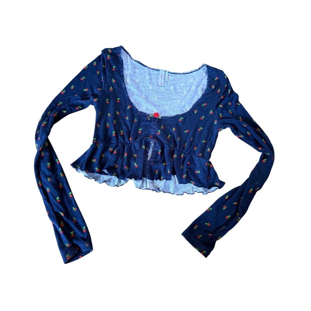 Out from Under navy blue long sleeve rose‎ printed crop top romantic whimsical